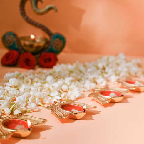 Samskara Home Swarna Lotus Diyas (Set Of 4)